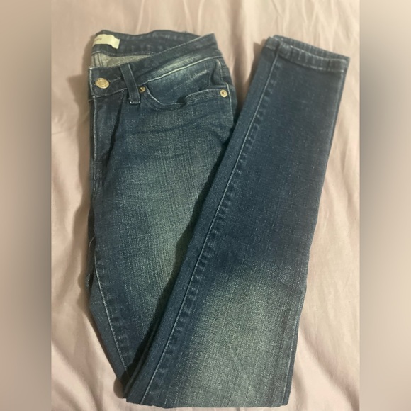 Jeans - Picture 2 of 3